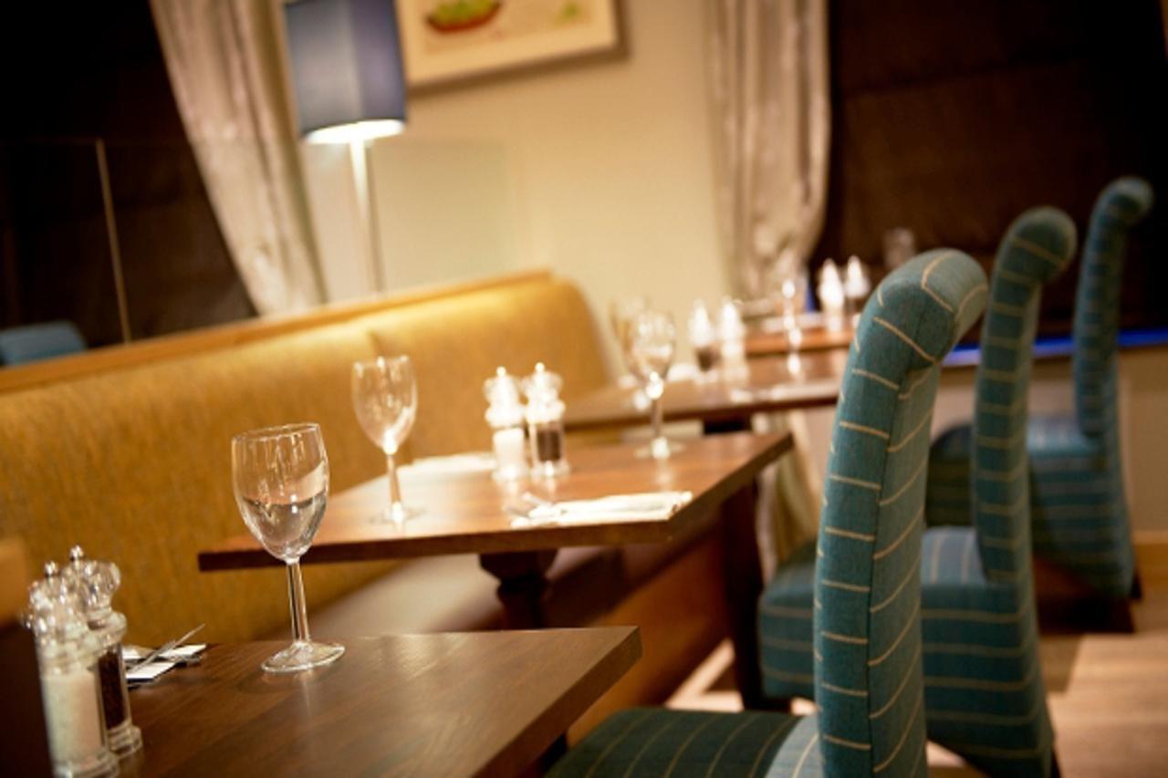 Premier Inn Birmingham City - Aston Extérieur photo
