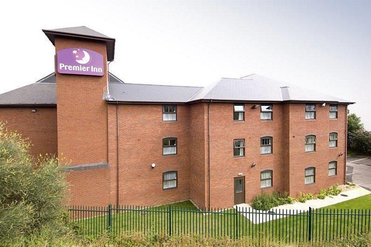 Premier Inn Birmingham City - Aston Extérieur photo