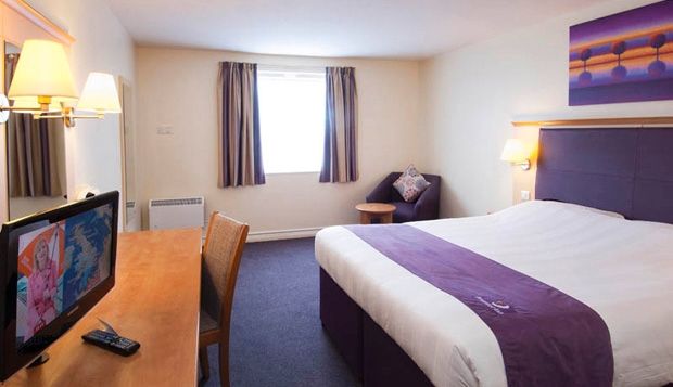 Premier Inn Birmingham City - Aston Extérieur photo